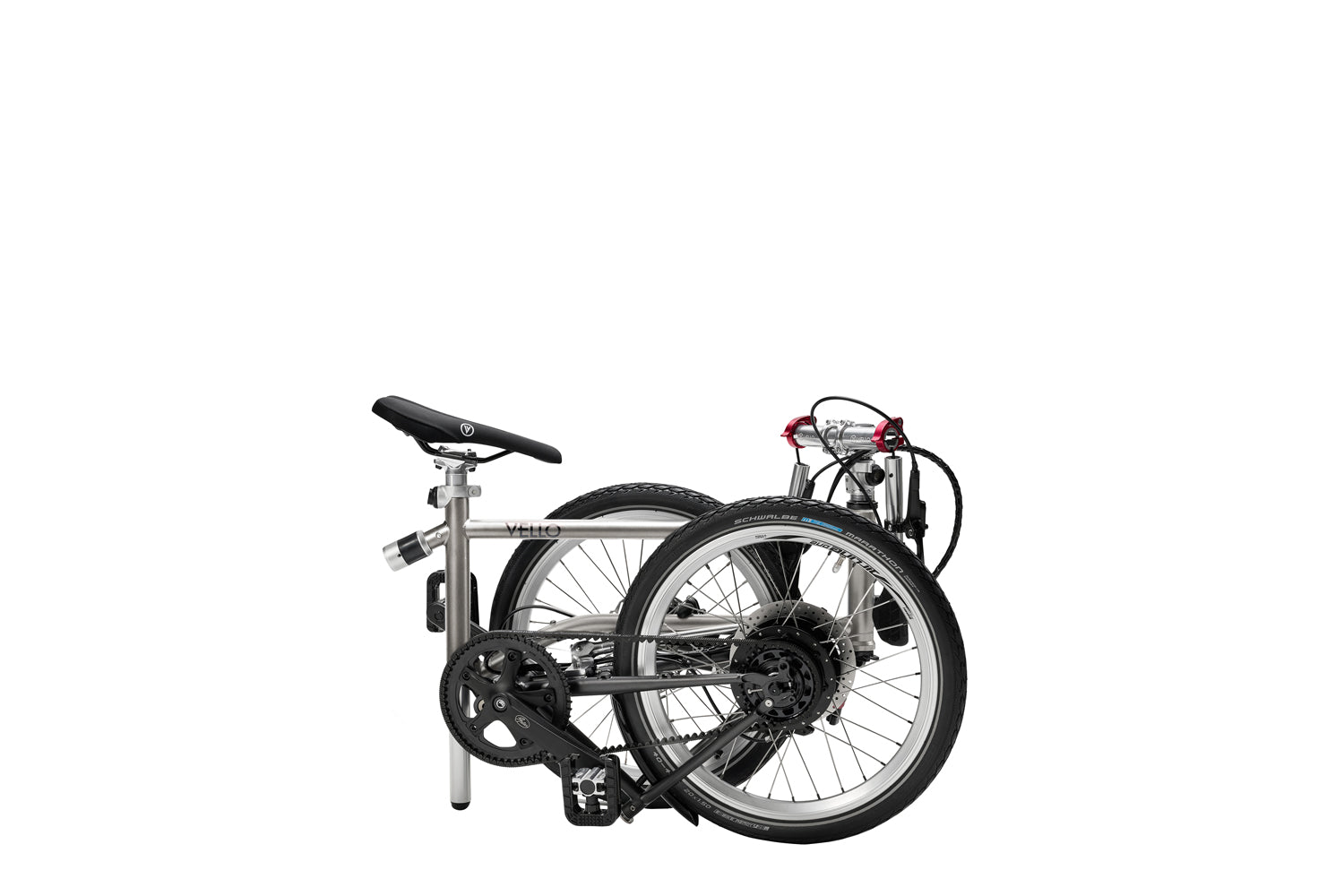 Ein getfaltetes VELLO 3x3 Nine Edition Titan Faltrad / Klapprad in der Farbe gebürstetes Titan, mit 20 Zoll Schwalbe Marathon Reifen.