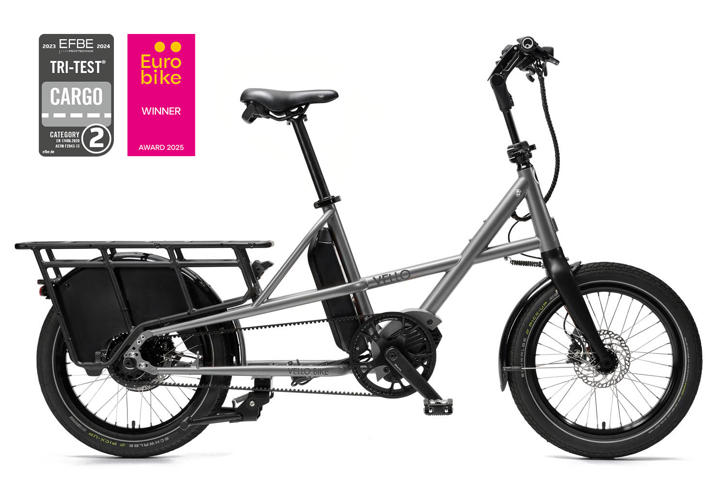 Ein VELLO SUB Lastenrad 3x3 Lastenrad aus Titan in der Farbe gebürstetes Titan, mit 20’’ Schwalbe Pick Up Reifen.