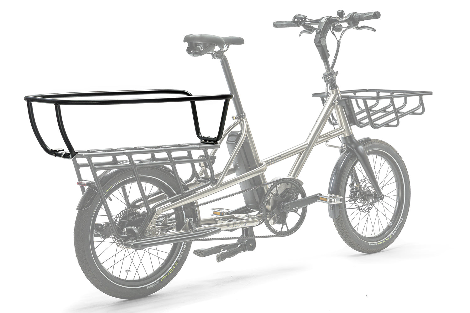 Ein VELLO Reling befestigt auf einem VELLO SUB Lastenrad Titan in der Farbe gebürstetes Titan