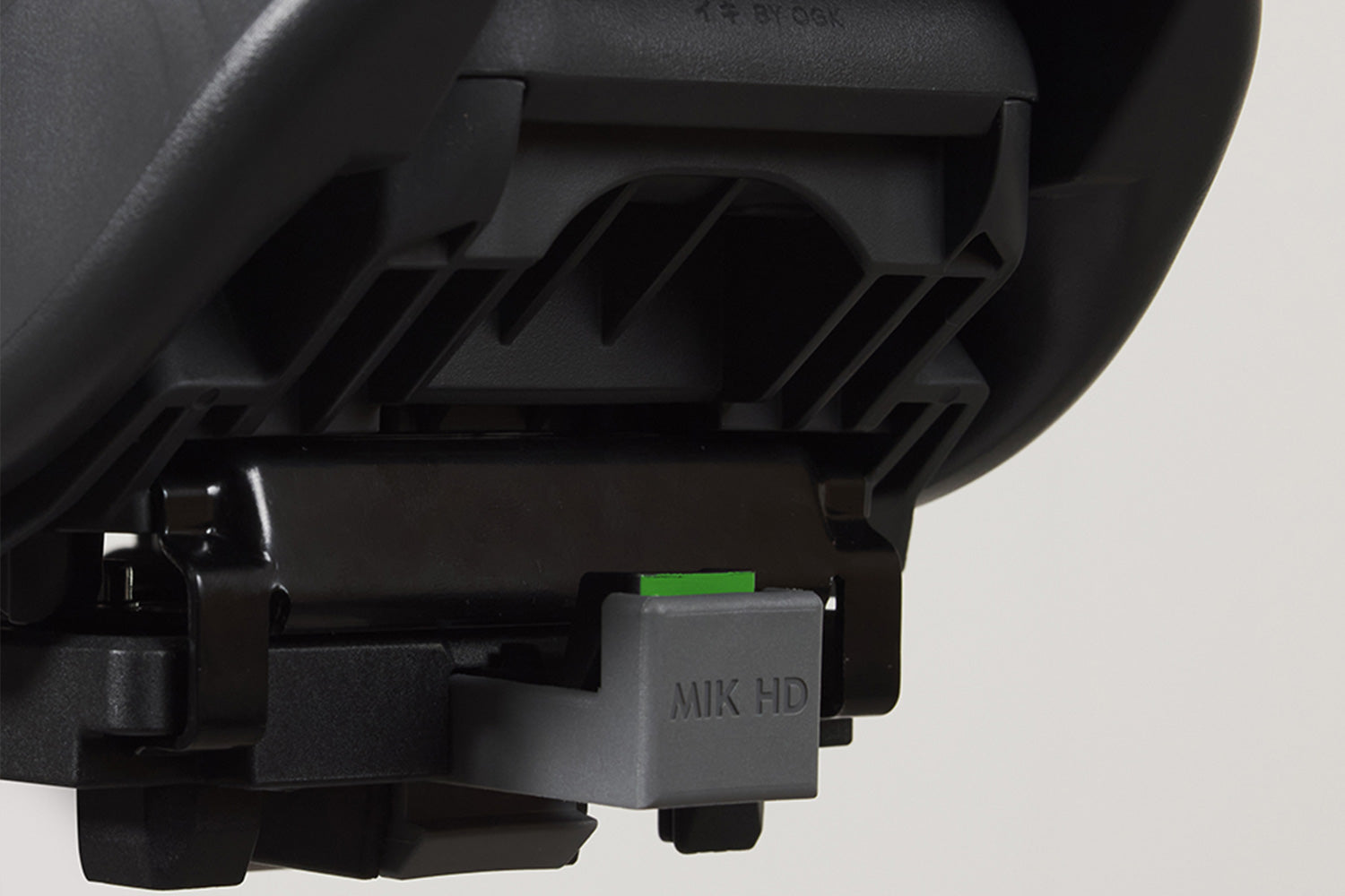 Das Klick System für ein Urban IKI Junior Sitz MIK.