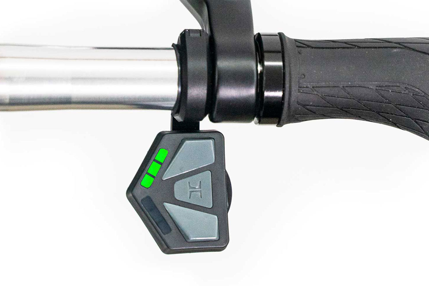 Die Drahtlose Fernbedienung eines Zehus Motors montiert auf einem VELLO + Faltrad / Klapprad  .