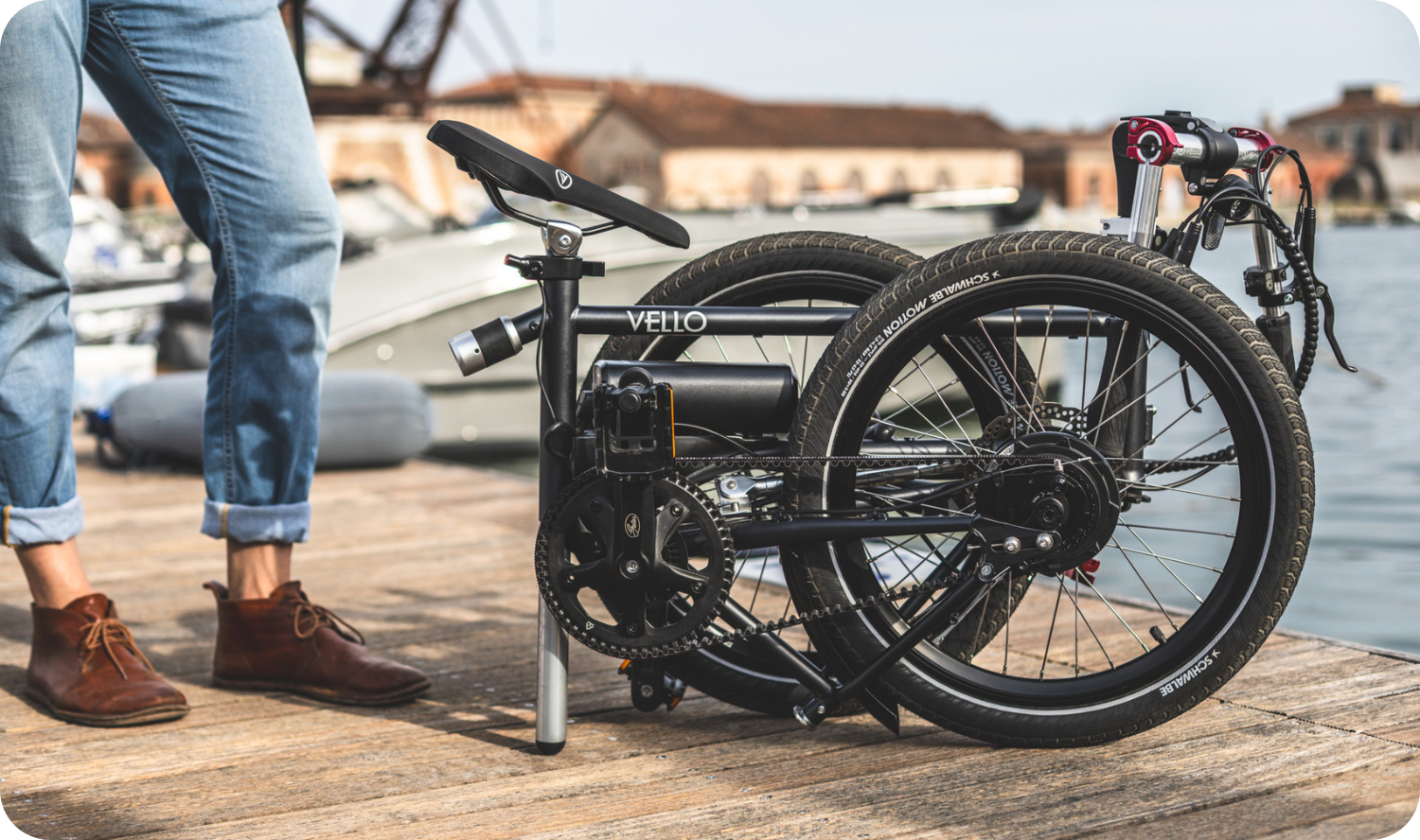 Pendeln: Warum das E-Faltrad VELLO VIA+ besser geeignet ist als ein normales E-Bike