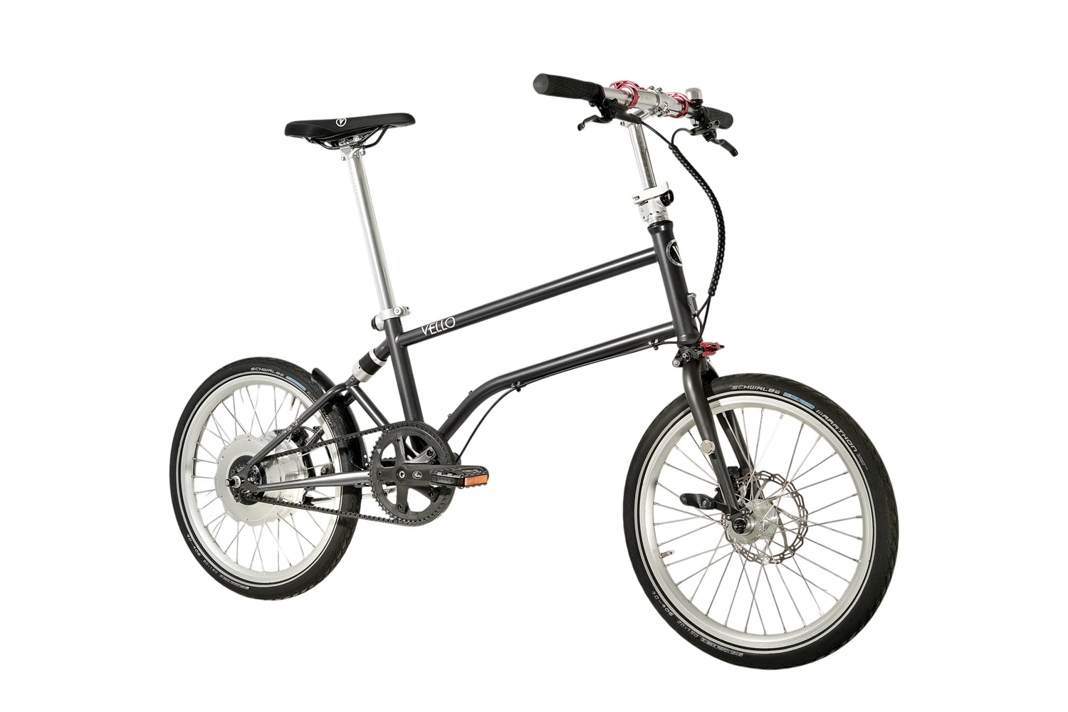 Ein entfaltetes VELLO BIKE plus Automatic Faltrad / Klapprad in der Farbe Anthrazit, mit 20 Zoll Schwalbe Marathon Reifen, Fokus sitzt auf dem schwarzen faltbaren Lenkern.
