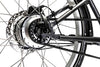Der Rohloff Drehgriff für die 14-Gangschaltung eines VELLO Rohloff-Special-Edition Faltrad / Klapprad in der Farbe Anthrazit, mit 20 Zoll Schwalbe Marathon Reifen, mit dem honigbraunen Sattel und faltbaren honigbraunen Lenkern.
