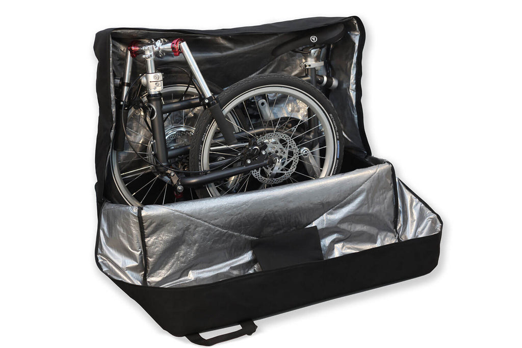 Transport bag with wheels padded